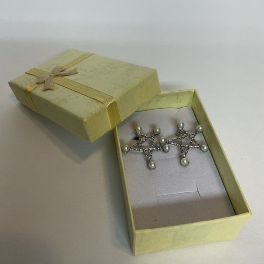 Vintage Silver Tone Clear Rhinestones Faux Pearl Star Starburst Clip On Earrings